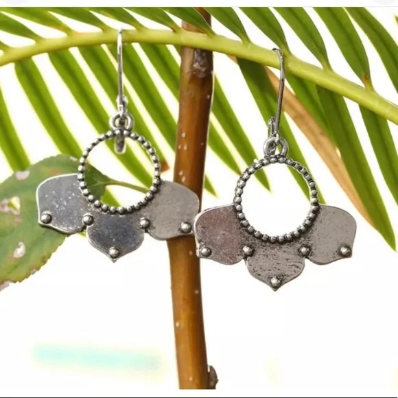 Silver Bohemian Style Flower Petal Earrings - Picture 2 of 2